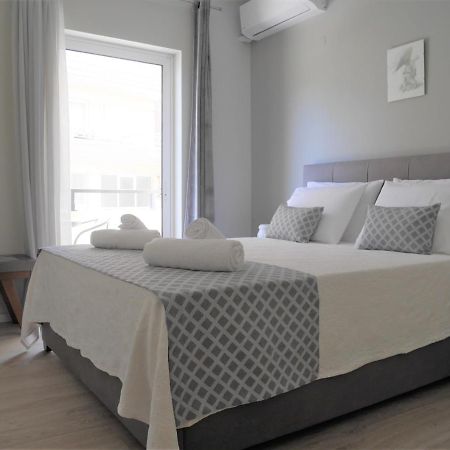 Porto Plaza City Center Apartment Ac/Wifi 이라클리온 외부 사진