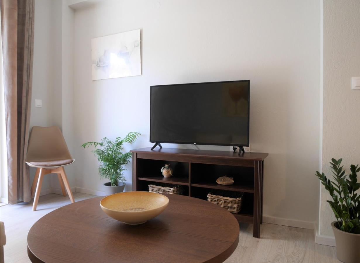 Porto Plaza City Center Apartment Ac/Wifi 이라클리온 외부 사진